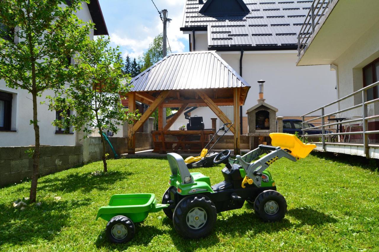 Mm * Žabljak