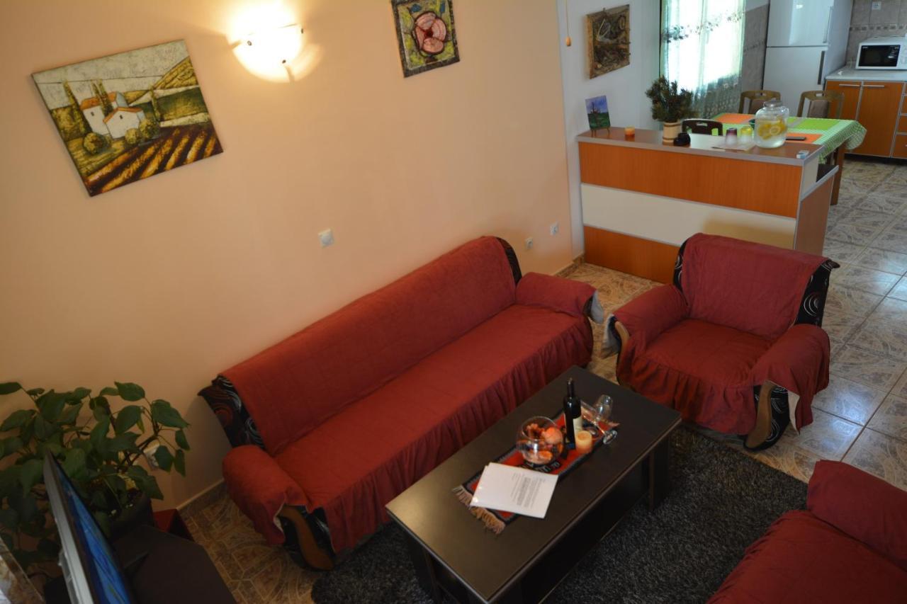 Apartment Mm *