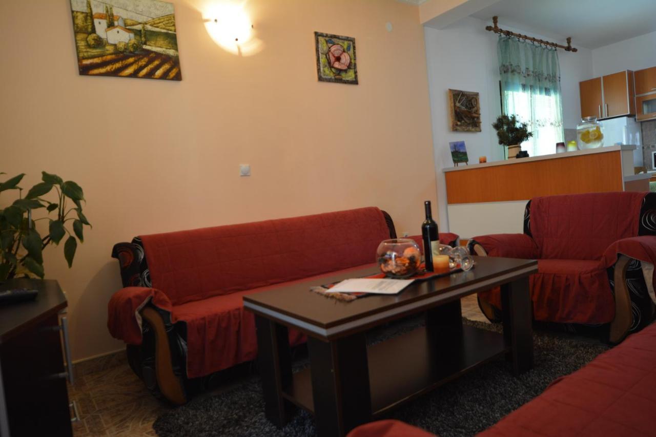 Apartment Mm *